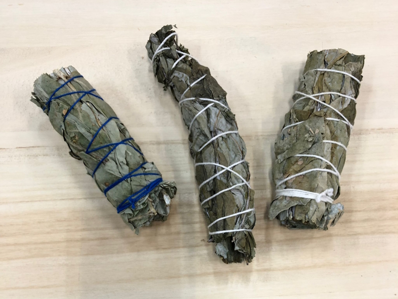 Sahumerio Atadillo Eucaliptus medicinal hoja azul